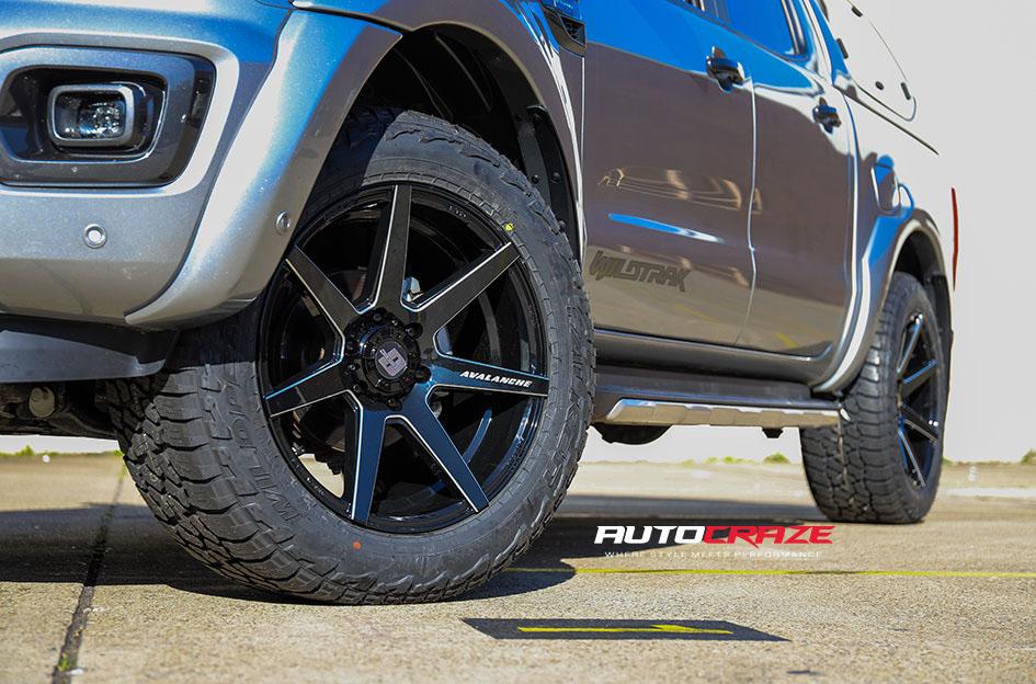 FORD RANGER AVALANCHE GLOSS BLACK MILLED ACCENTS